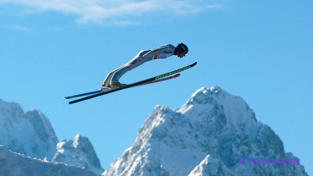 Sven Hannawald ist auf dem Fotos zu sehen bei einem Skisprung